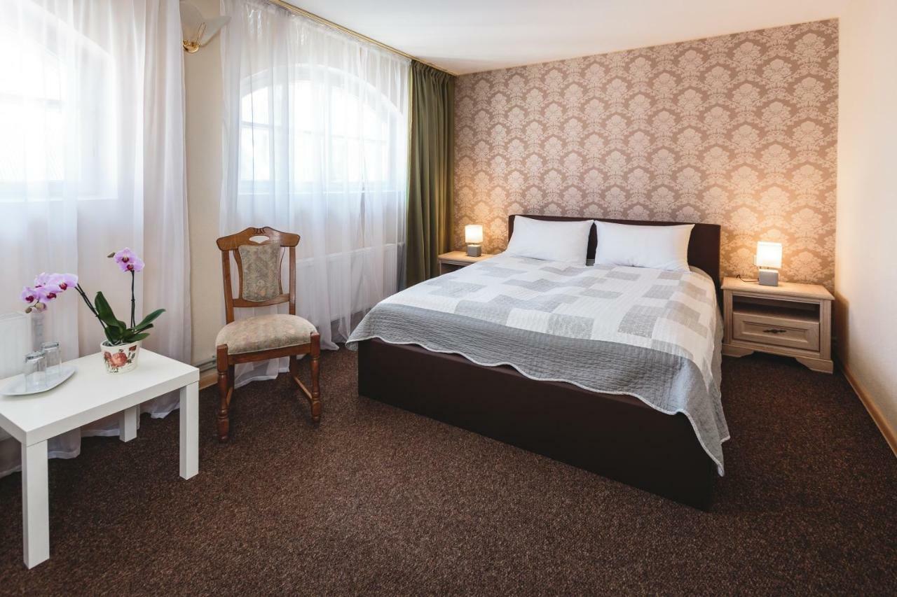 Karle Hotel Vitrupe Exterior photo